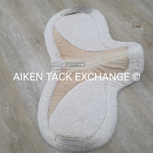 Success Equestrian Deluxe Hunter No-Slip Pad, Size Large / 17" - 17.5"