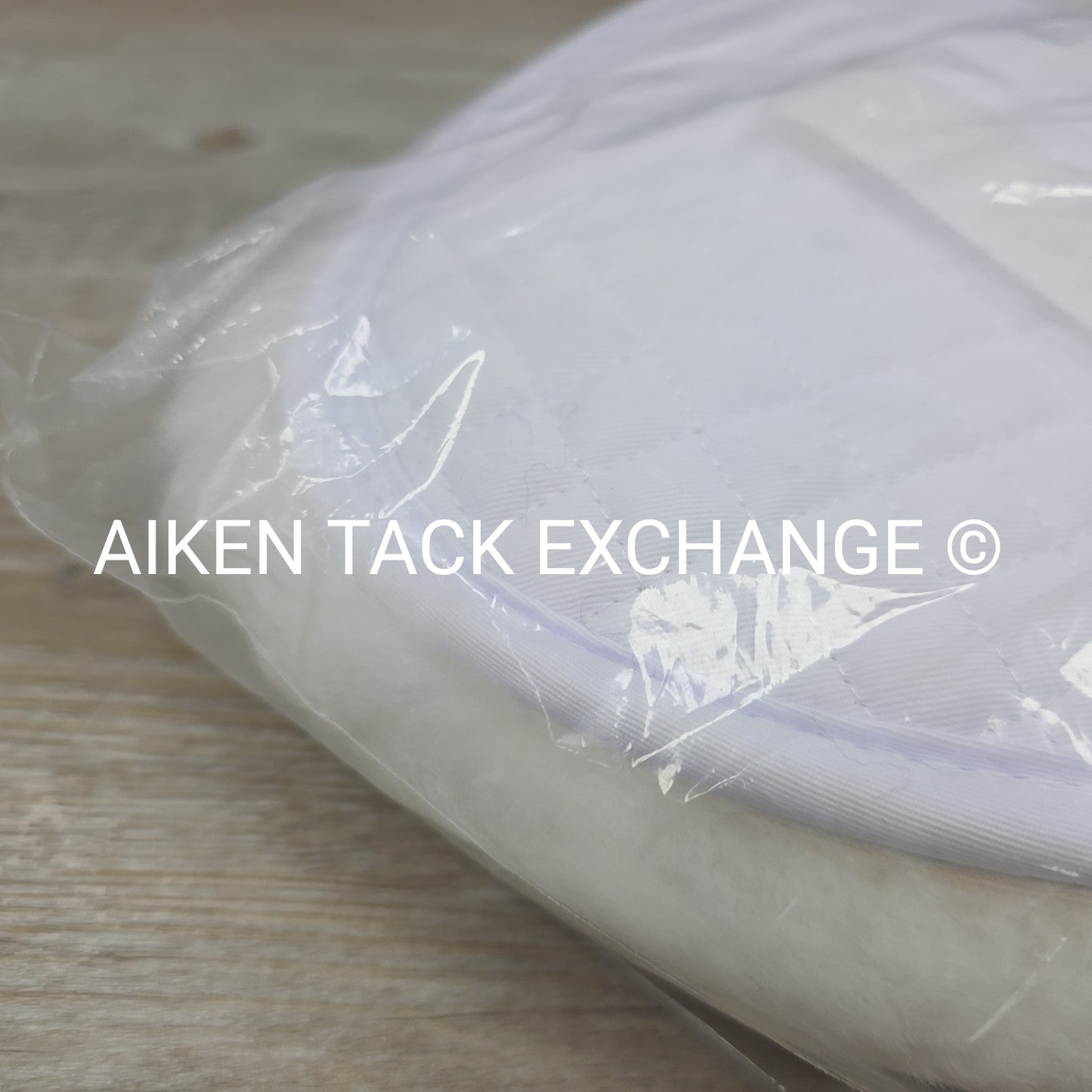 Majyk Equipe Ergonomic Shimmable Sheepskin Half Pad, With Rear Shims, Size Mediu