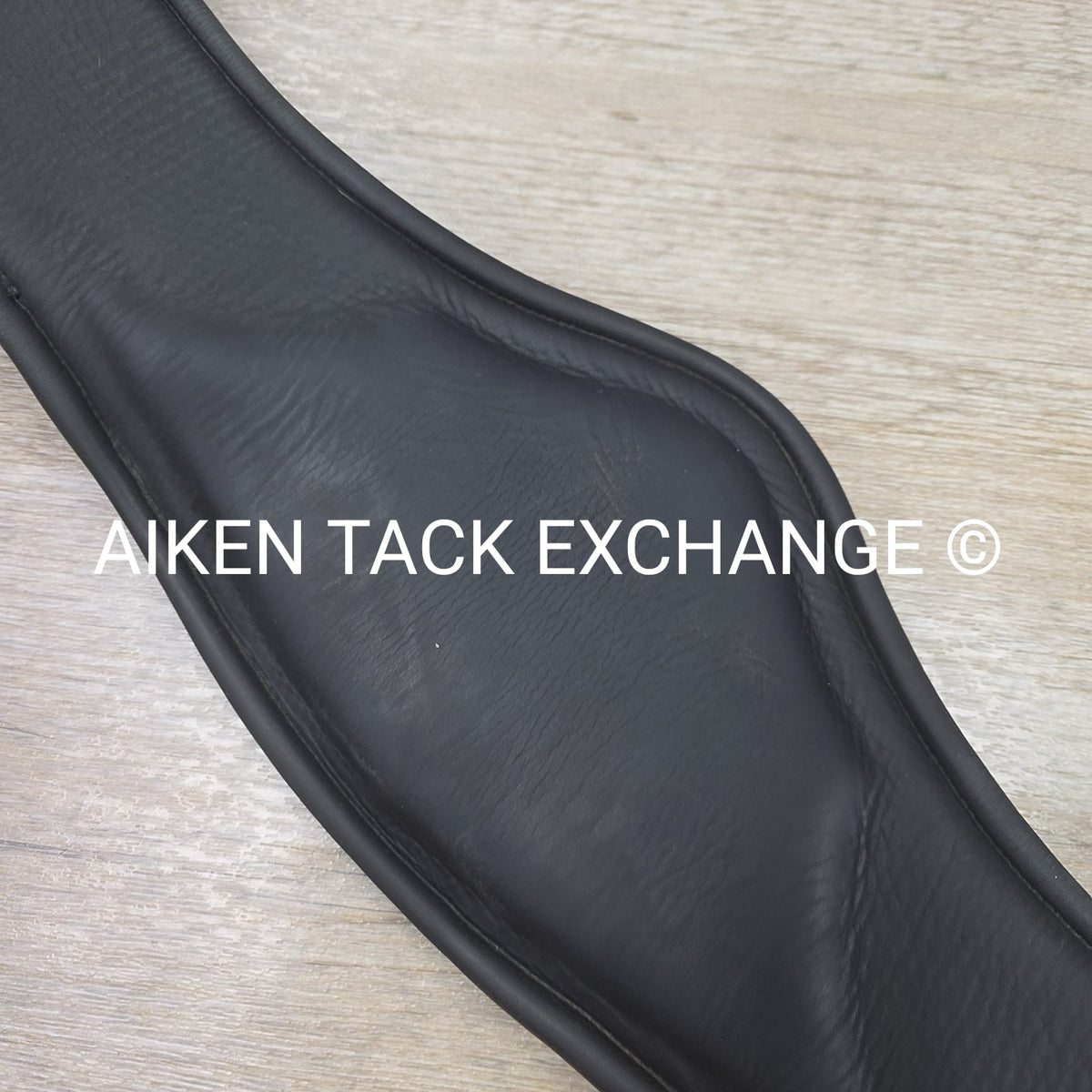 Devoucoux V Strap Girth, Black, Size 28"