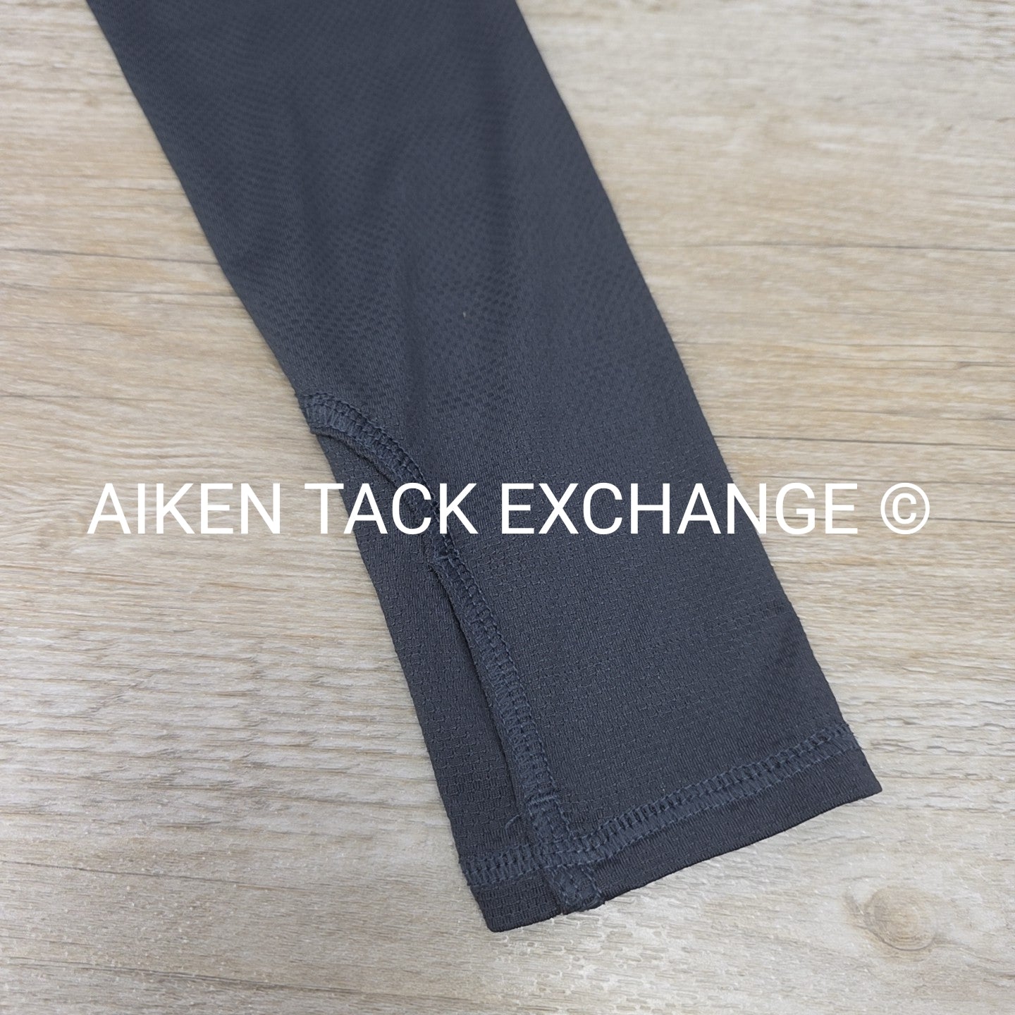 Danskin Now Long Sleeve Top, Size Medium