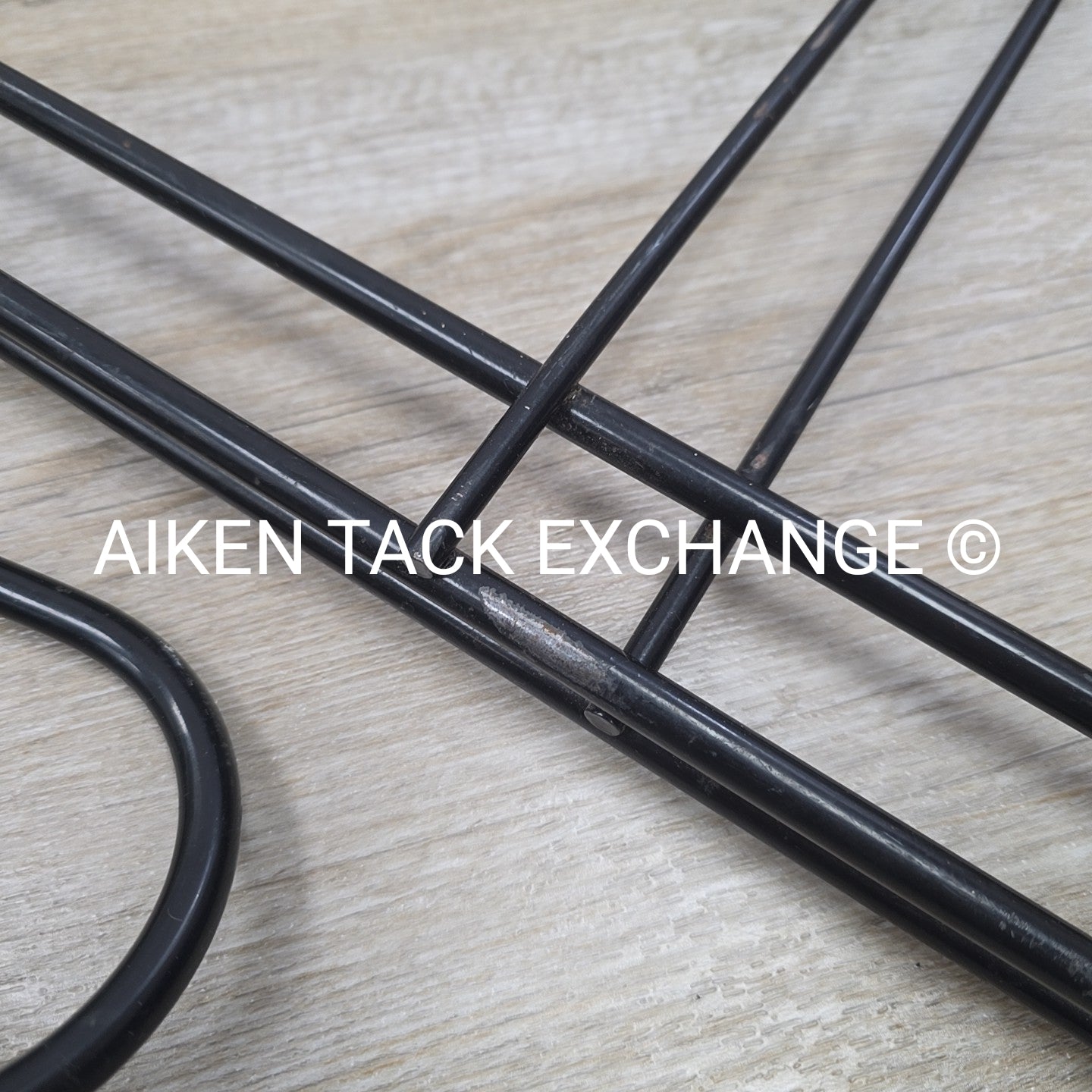 Easy-Up Interchangeable Saddle Rack System with 2 Saddle Racks