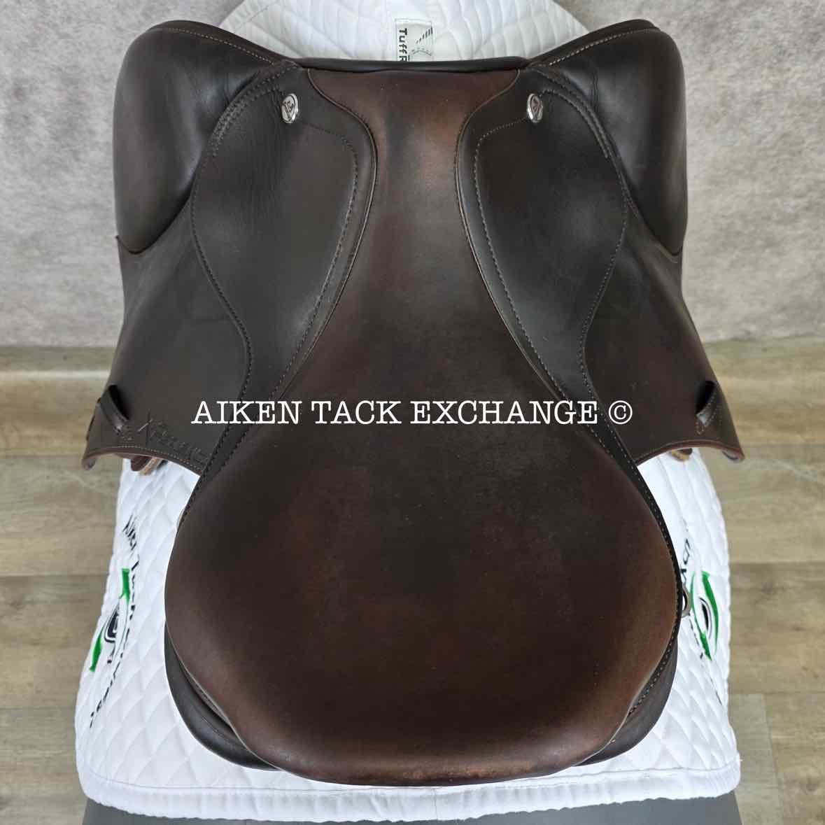 **SOLD** 2016 Prestige X-Perience Close Contact Jump Saddle, 17" Seat, 33 Tree - Medium, Wool Flocked Panels
