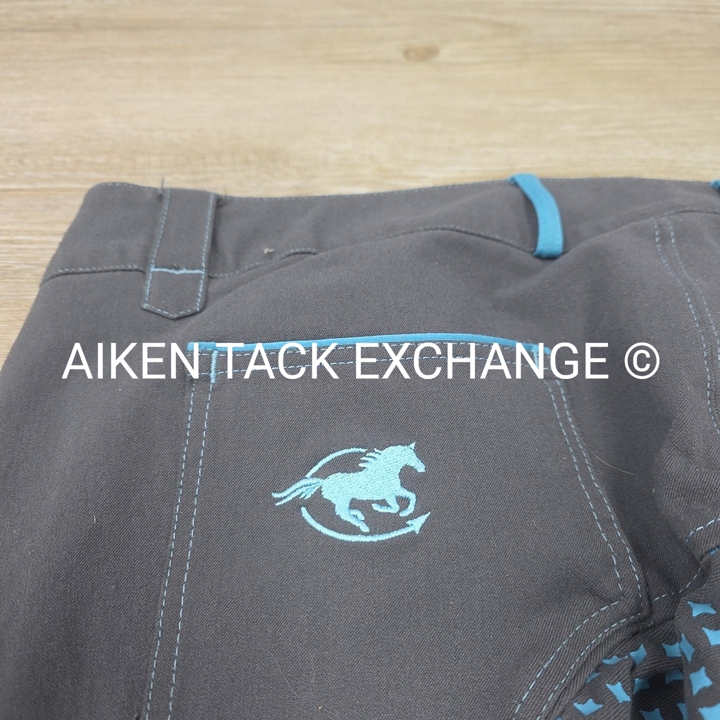 BARGAIN BUNDLE: SmartPak Silicone Grip Full Seat & Knee Patch Breeches, Size 40