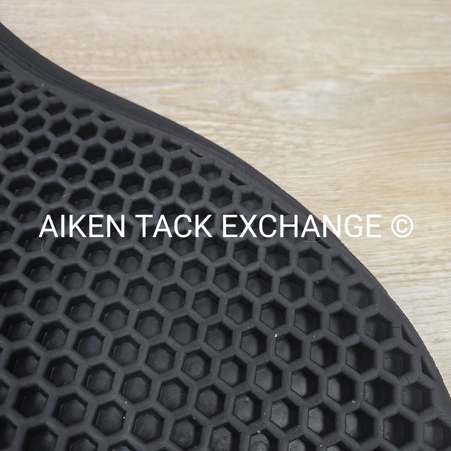 Acavallo Wither Free Hexagonal Gel & Memory Foam Half Pad