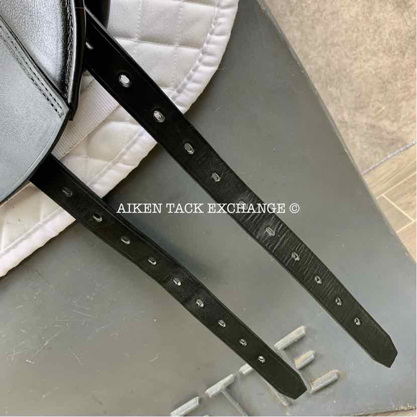 **SOLD** 2022 Karl Niedersuss Crescendo Dressage Saddle, 17.5" Seat, Short Flap, Medium Wide Tree, Wool Flocked Panels