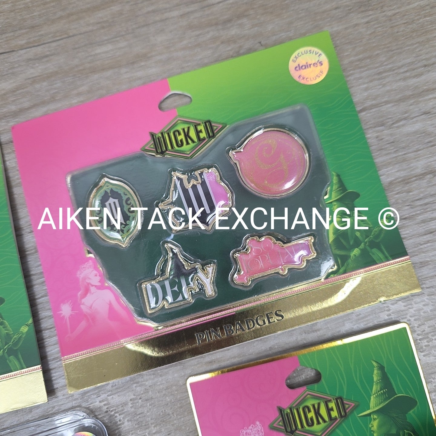 Claire's Wicked Bundle: Shaker Planner, Pin Badges, Bath Kit, Hair Clip