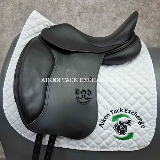 2014 Bruno Delgrange Syracuse Dressage Saddle, 17" Seat, 3S Flap, Medium Wide Tree, Foam Panels