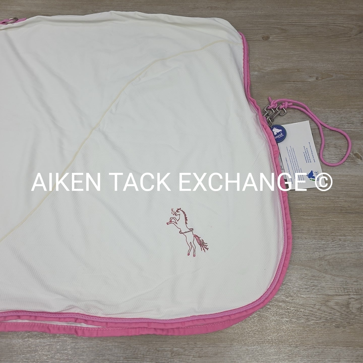 Fenwick Equestrian Pop Star Dress Sheet Sporty Cooler, 68"