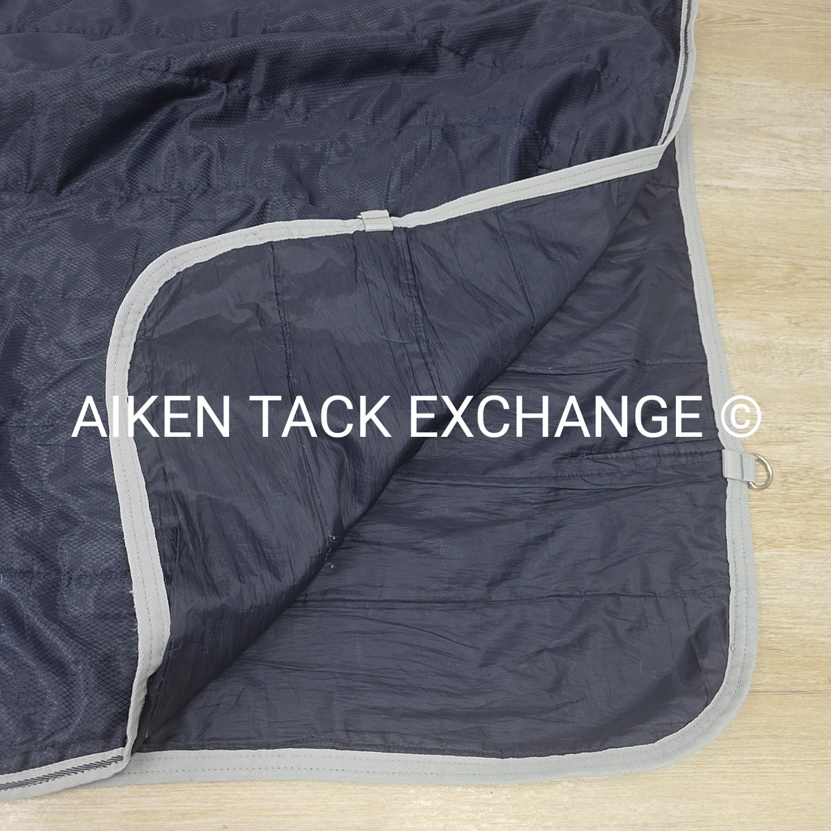 LeMieux Arika 100g fil Stable-Tek Rug, Size 81"