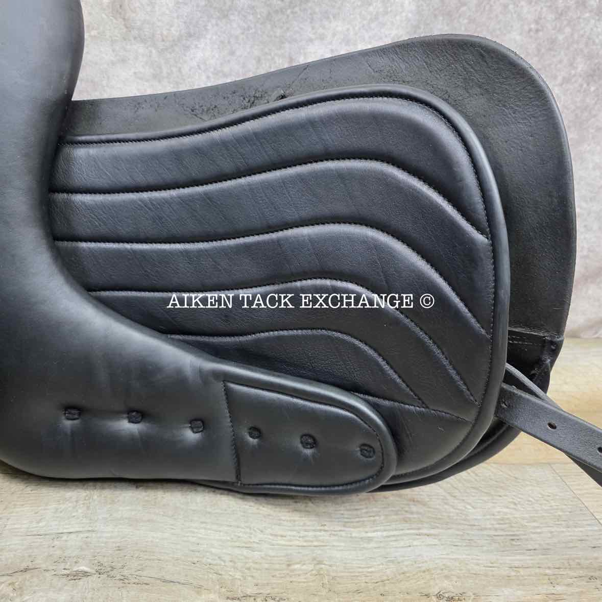 Verhan Trustin Free Shoulder Dressage Saddle, 17.5" Seat, Medium Wide Tree, Wool Flocked Panels