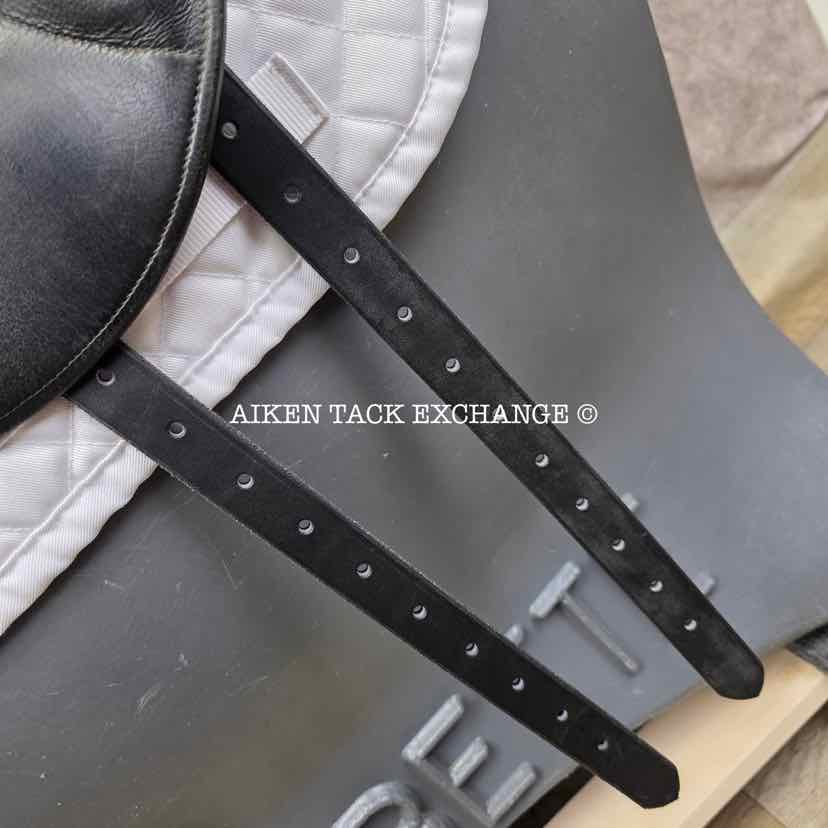 **SOLD** Hermes Corlandus Monoflap Dressage Saddle, 17.5" Seat, Medium Wide Tree, Foam Panels