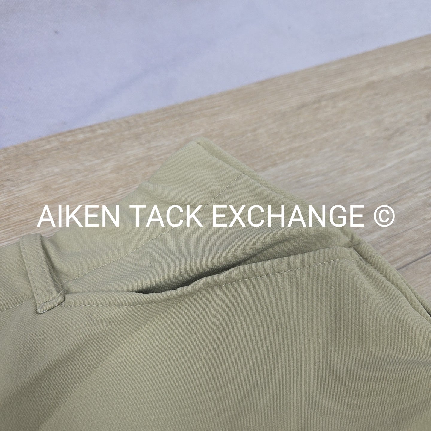 Tailored Sportsman Supreme Hunter Knee Patch Breeches, Size 34 L