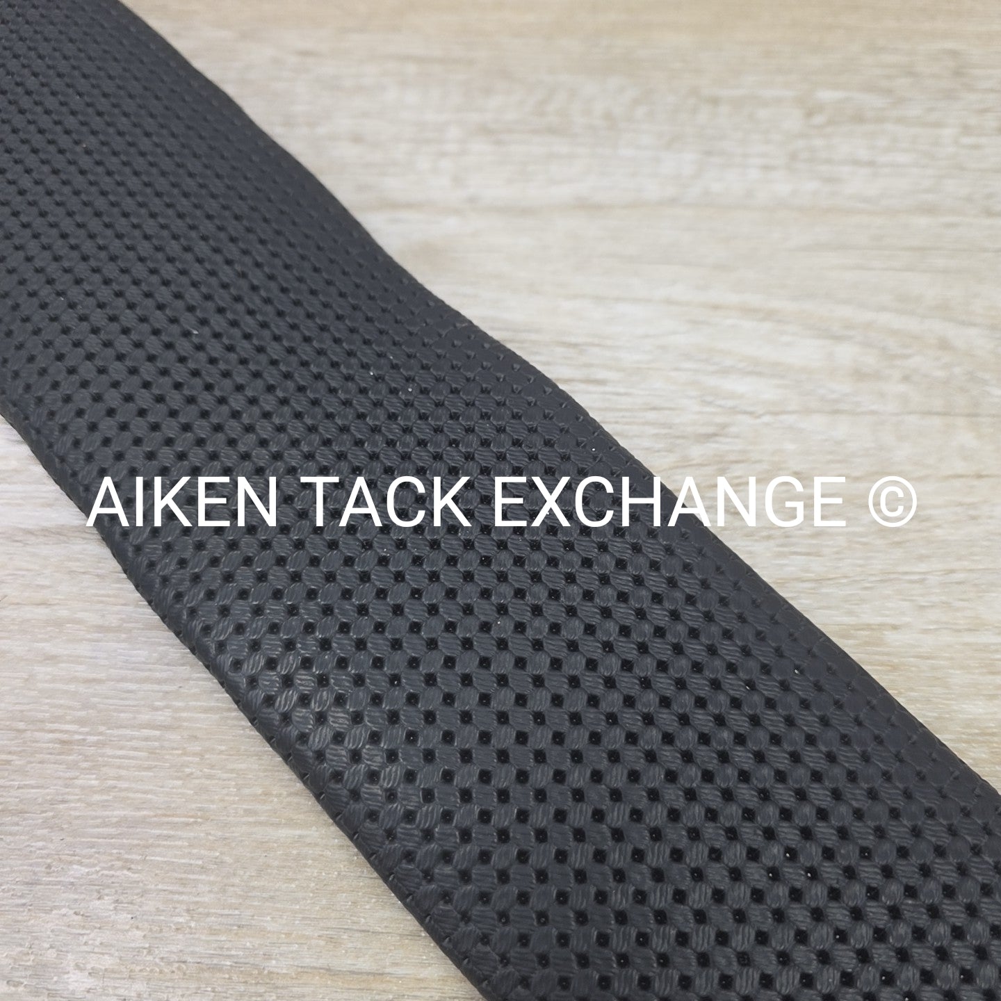 Wintec Short Girth, Black, 26"