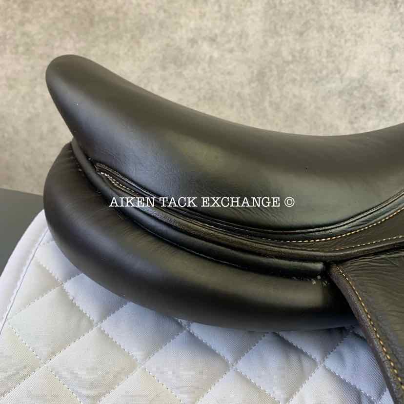 2021 Voltaire Lexington Monoflap Jump Saddle, 17" Seat, 3AAA Flap