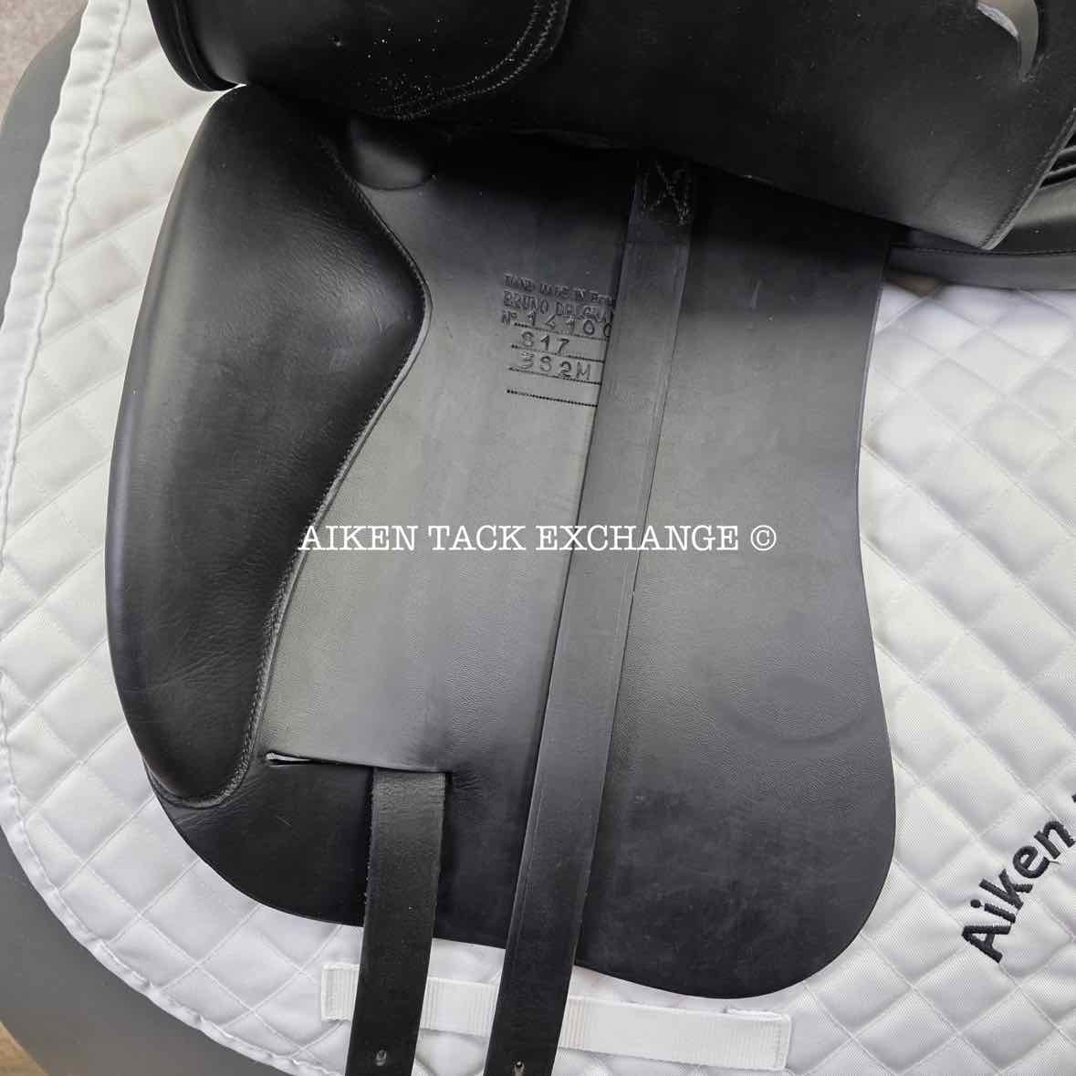 2014 Bruno Delgrange Syracuse Dressage Saddle, 17" Seat, 3S Flap, Medium Wide Tree, Foam Panels