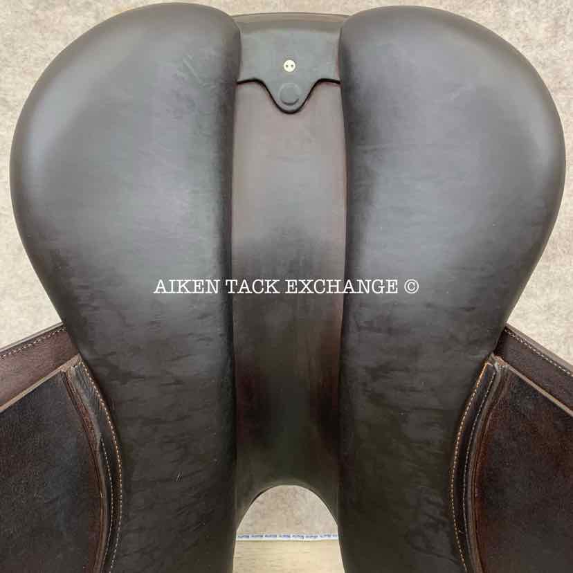 2021 CWD SE03 Close Contact Jump Saddle, 17.5" Seat, 3L Flap, Medium Tree, Foam Panels