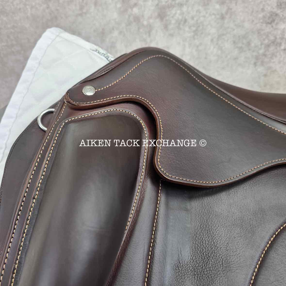 2022 Arion Monoflap Dressage Saddle, 18" Seat, 2A Flap, MW/W Tree, Foam Panels, Full Buffalo Leather