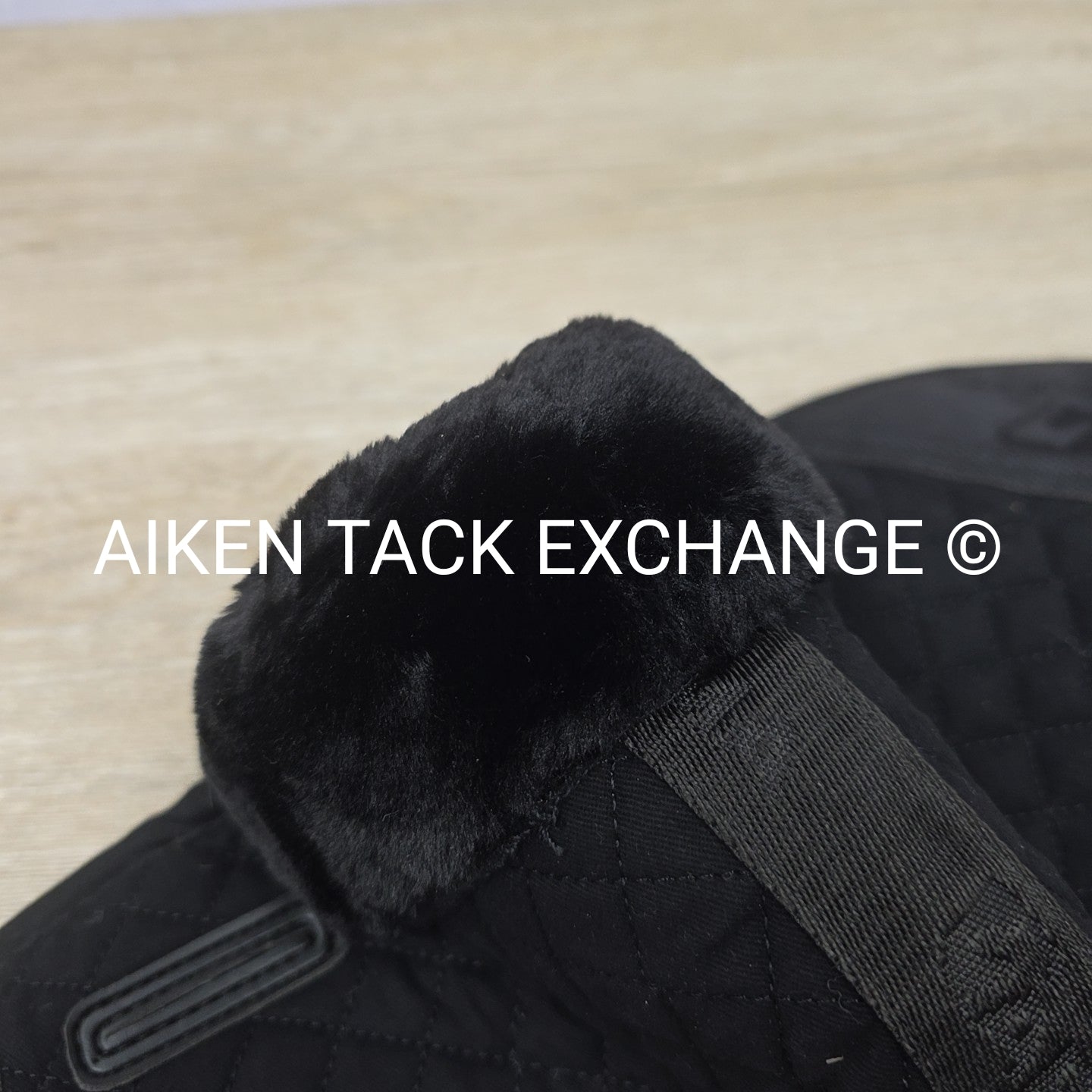 Shires Arma Contour Pro Half Pad, Size 17" - 18"