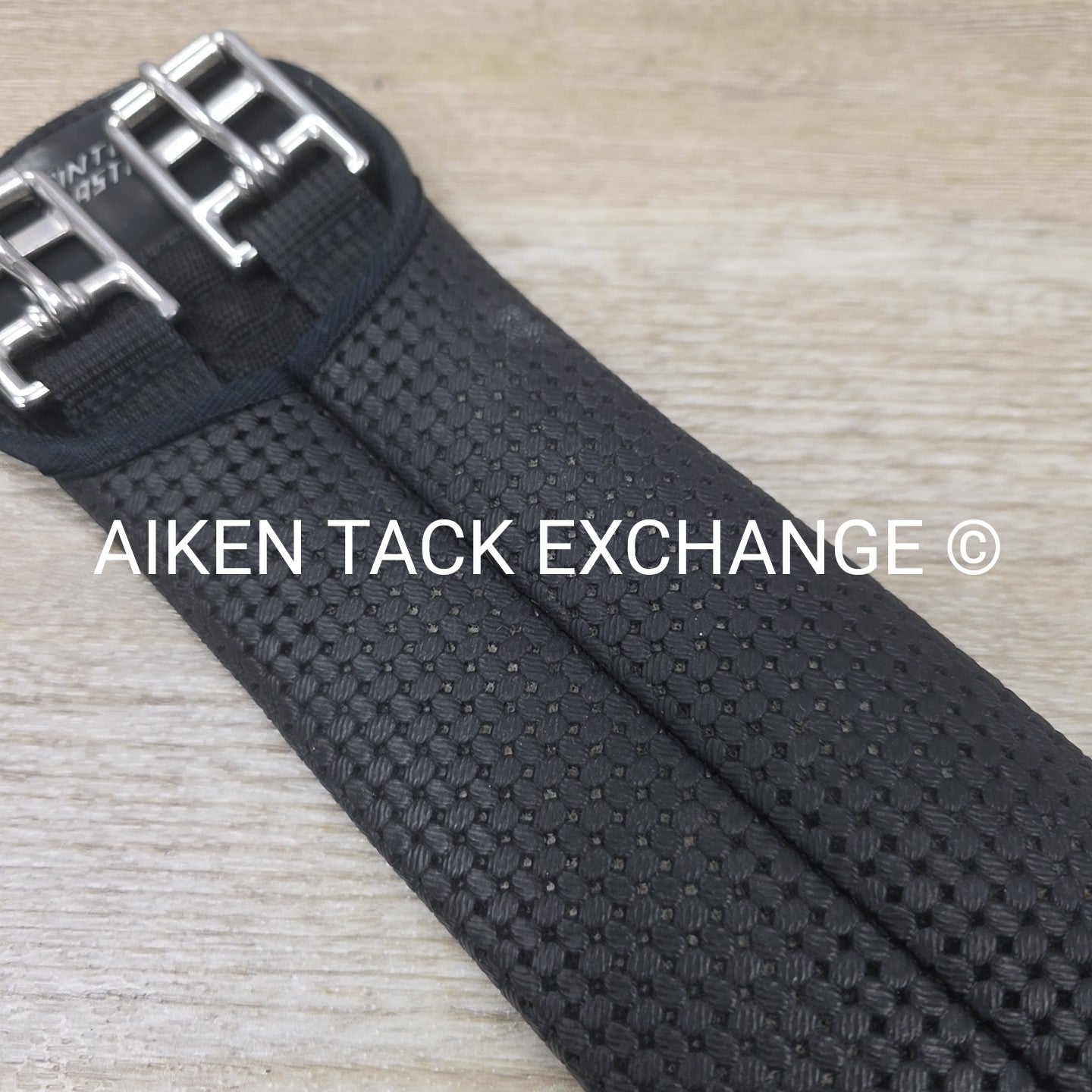 Wintec Short Girth, Black, 26"