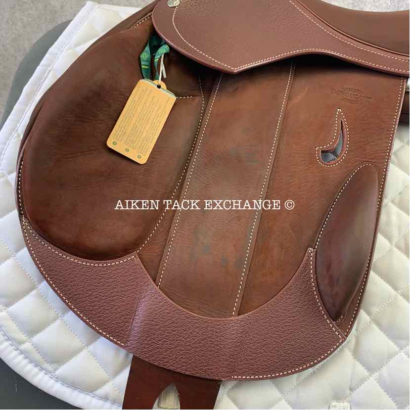 2023 Devoucoux Chiberta K Monoflap Jump Saddle, 16.5" Seat, 0KA Flap, Medium Tree, D3D Panels, Full Buffalo Leather
