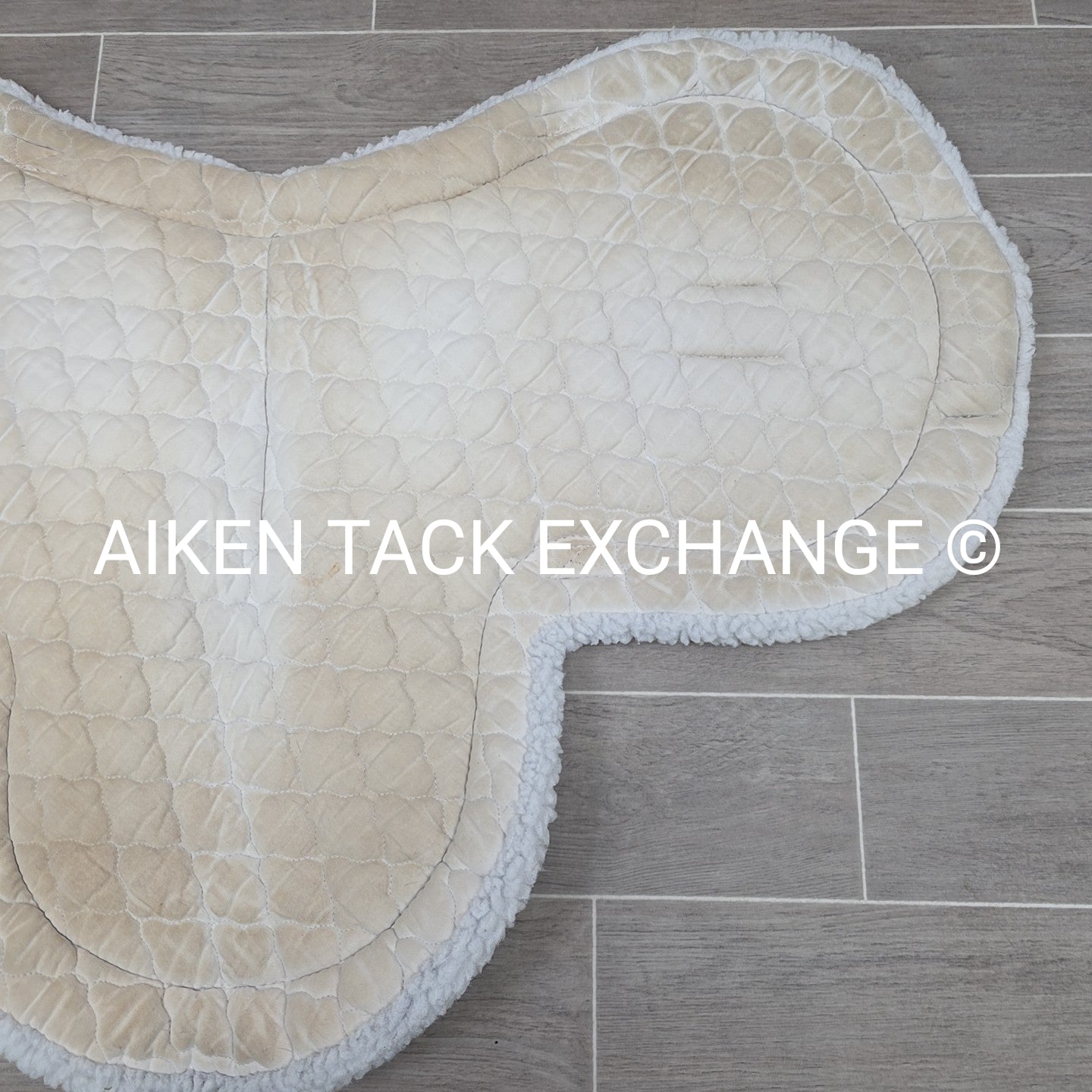 Toklat Medallion SuperQuilt Contour Saddle Pad