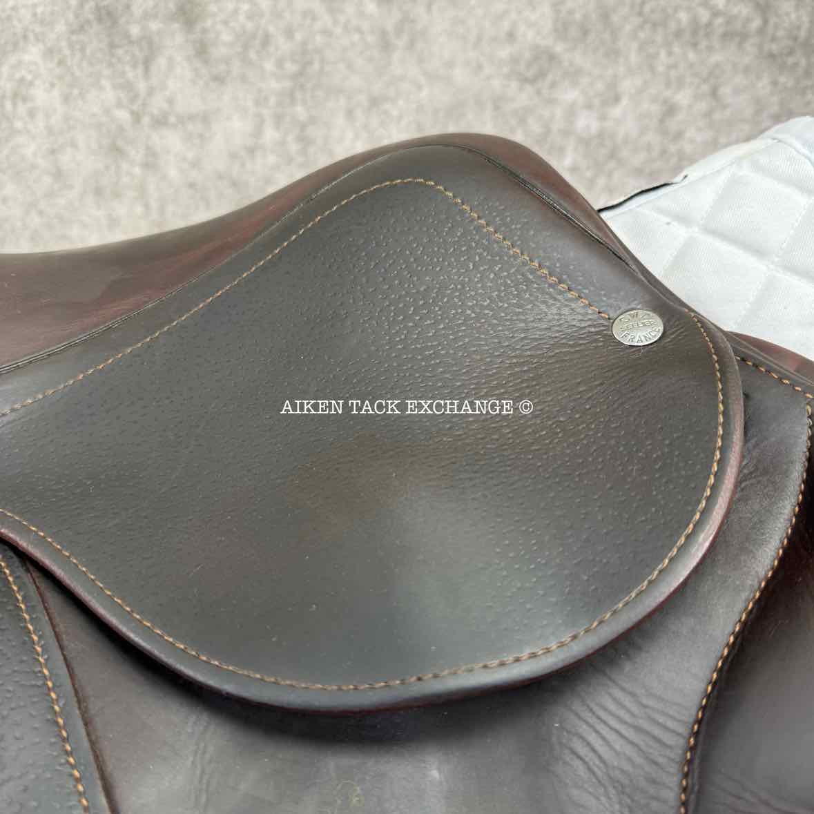 2013 CWD SE09 Monoflap Jump Saddle, 17" Seat, 2A Flap, Medium Tree, Foam Panels