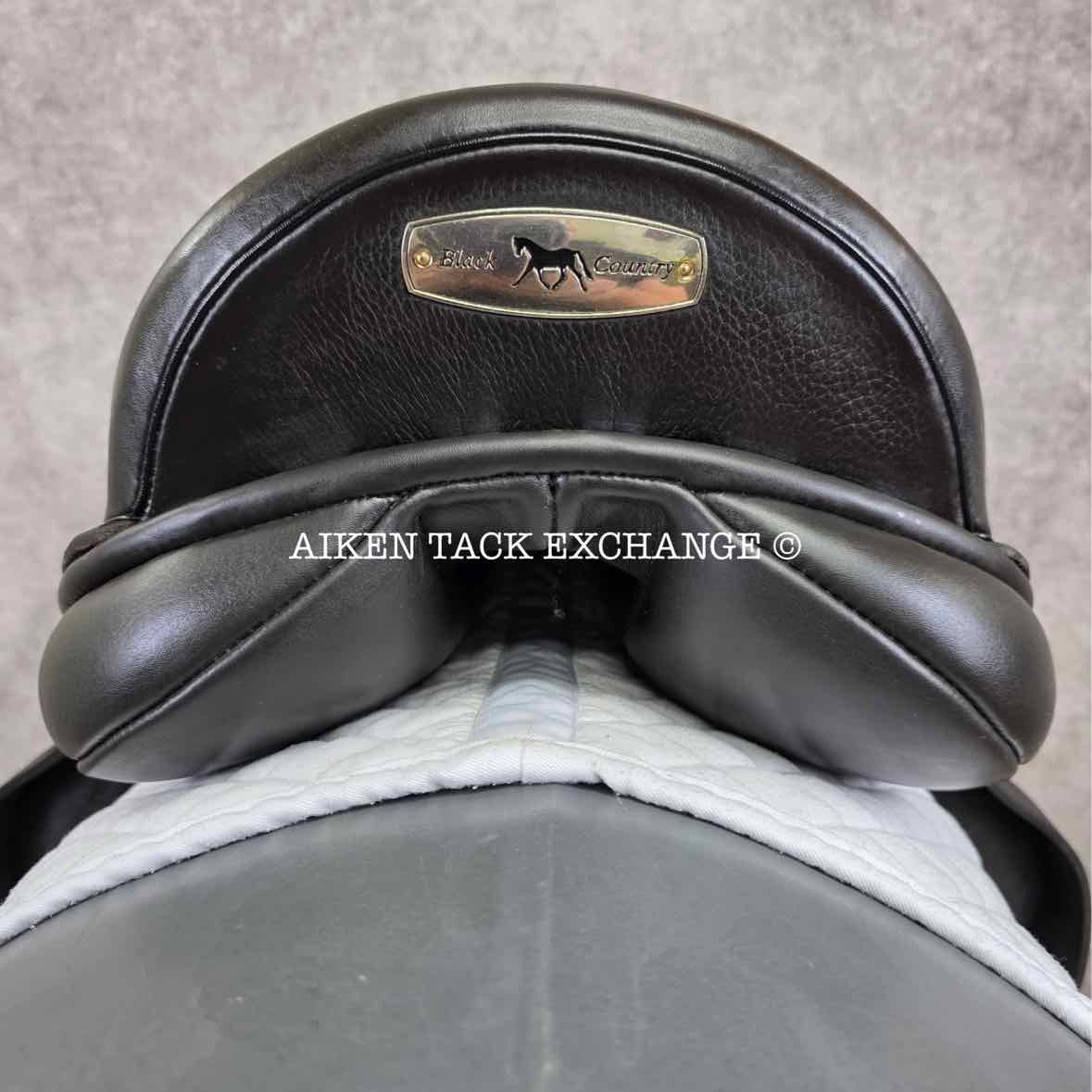 2013 Black Country Wexford Jump Saddle, 17.5" Seat, Medium Wide Tree, Wool Flocked Panels