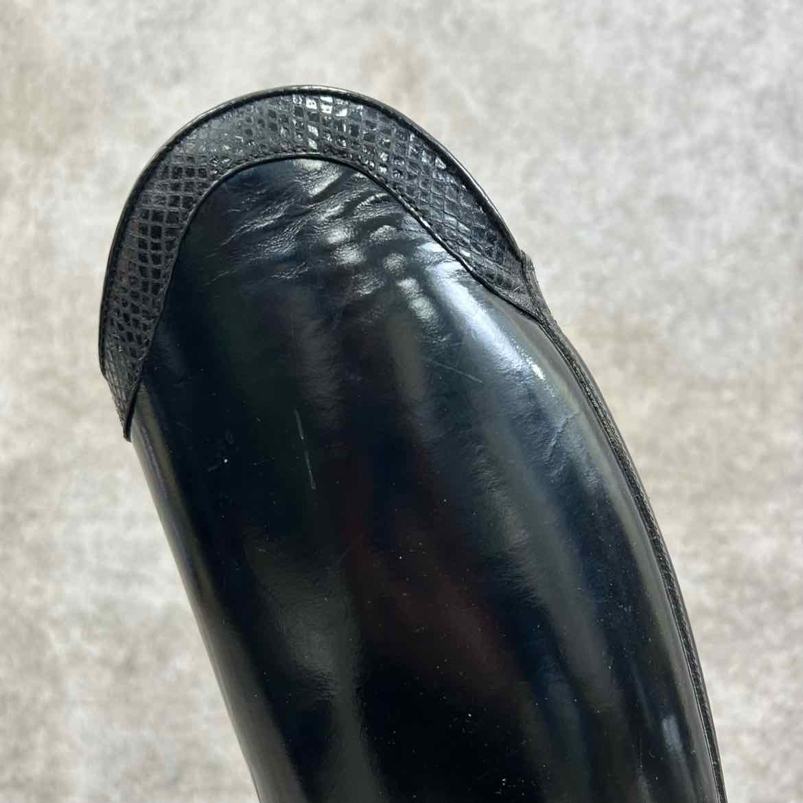 La Mundial Dressage Boot, Size 39 Calf Height 50 Width 37
