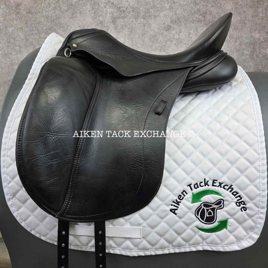 **SOLD** 2011 Schleese Triumph Dressage Saddle, 18" Seat, Adjustable AdapTree, Wool Flocked Panels