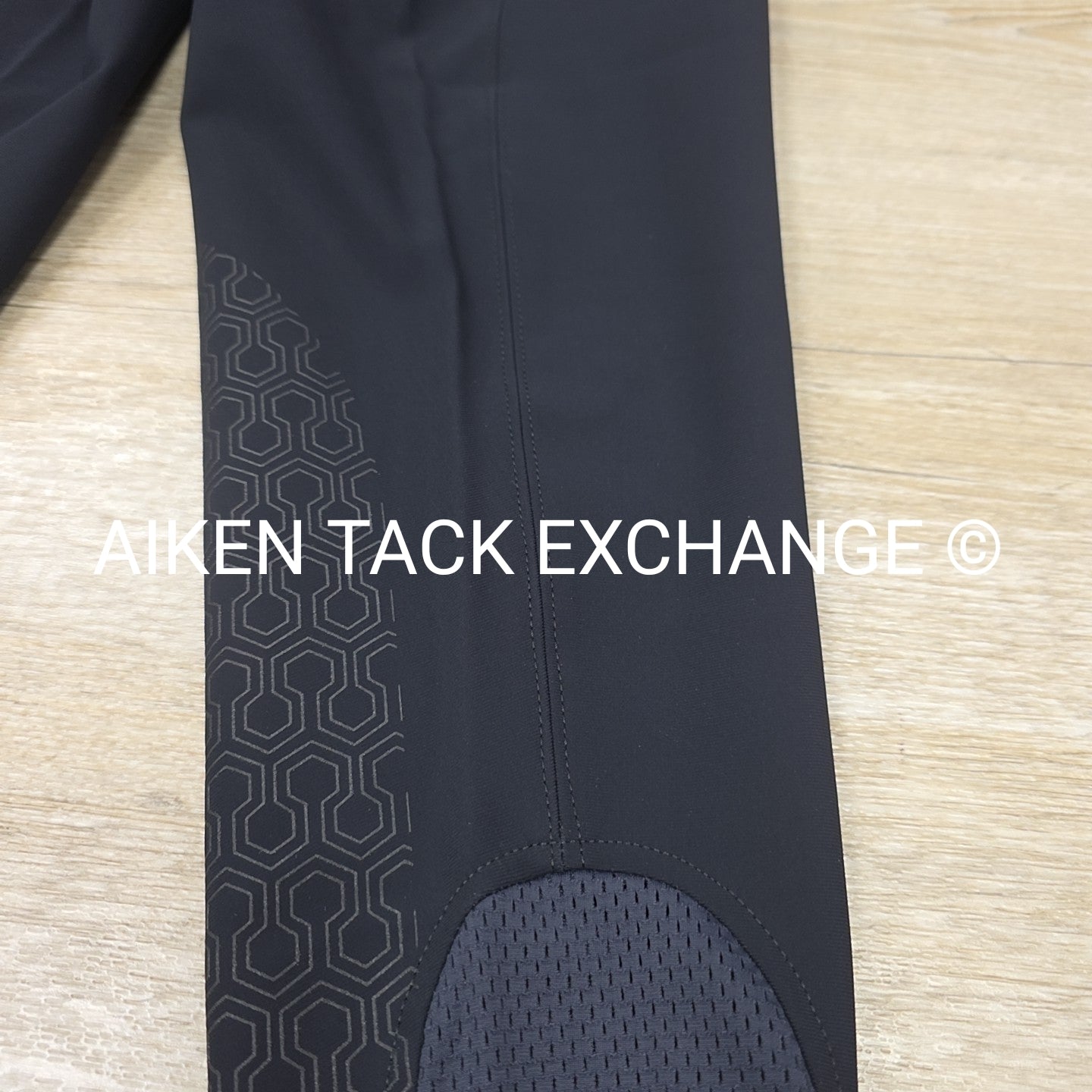 Ariat Tri Factor Silicone Grip Knee Patch Breeches, Size 22 L