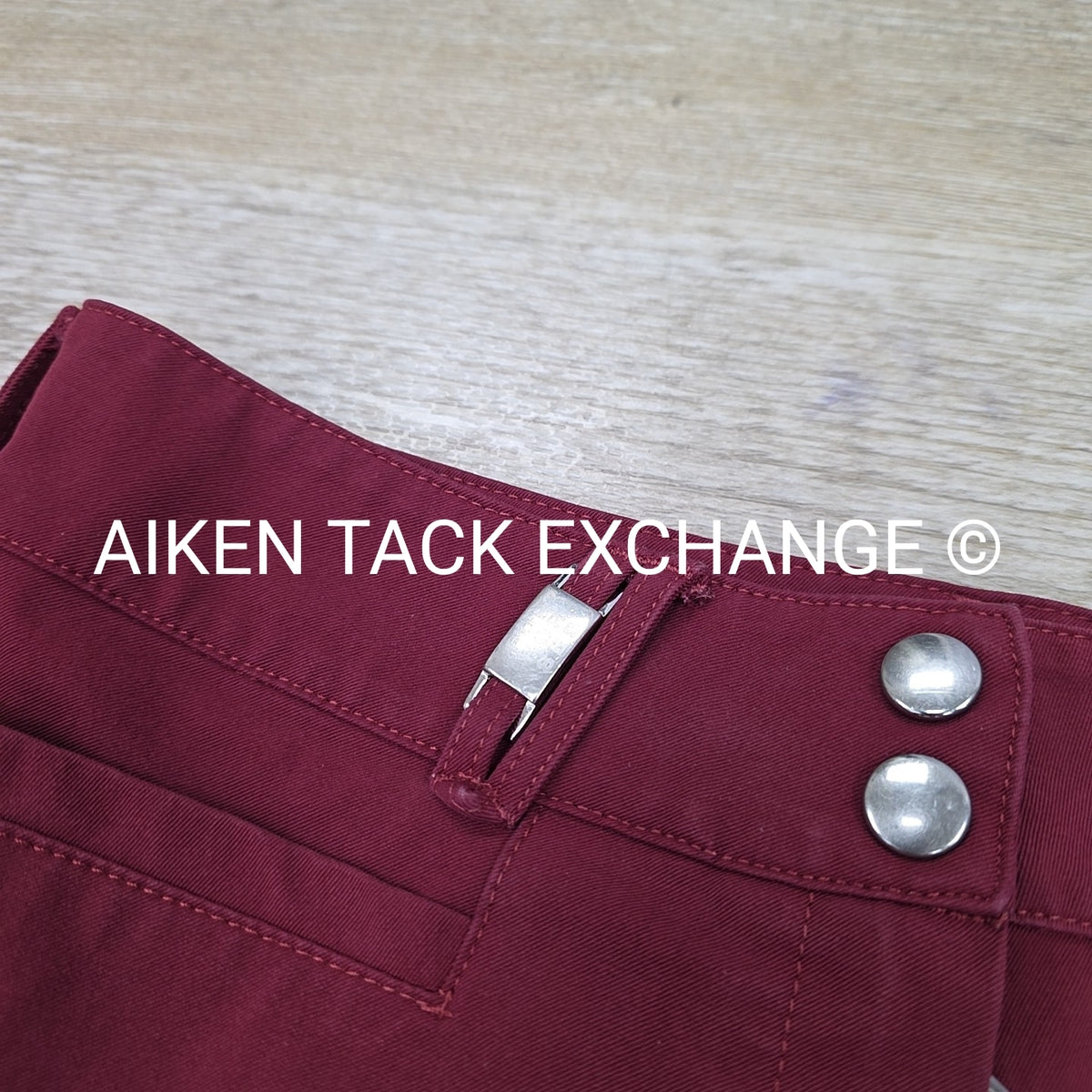 For Horses Silicone Knee Patch Breeches, Size US 28 / I 44