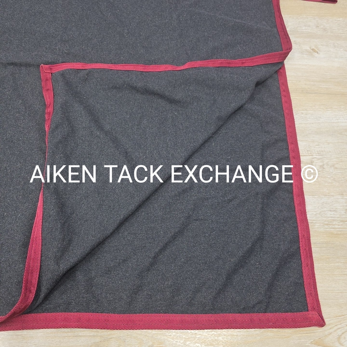 Triple Crown Wool Cooler, 90 x 96