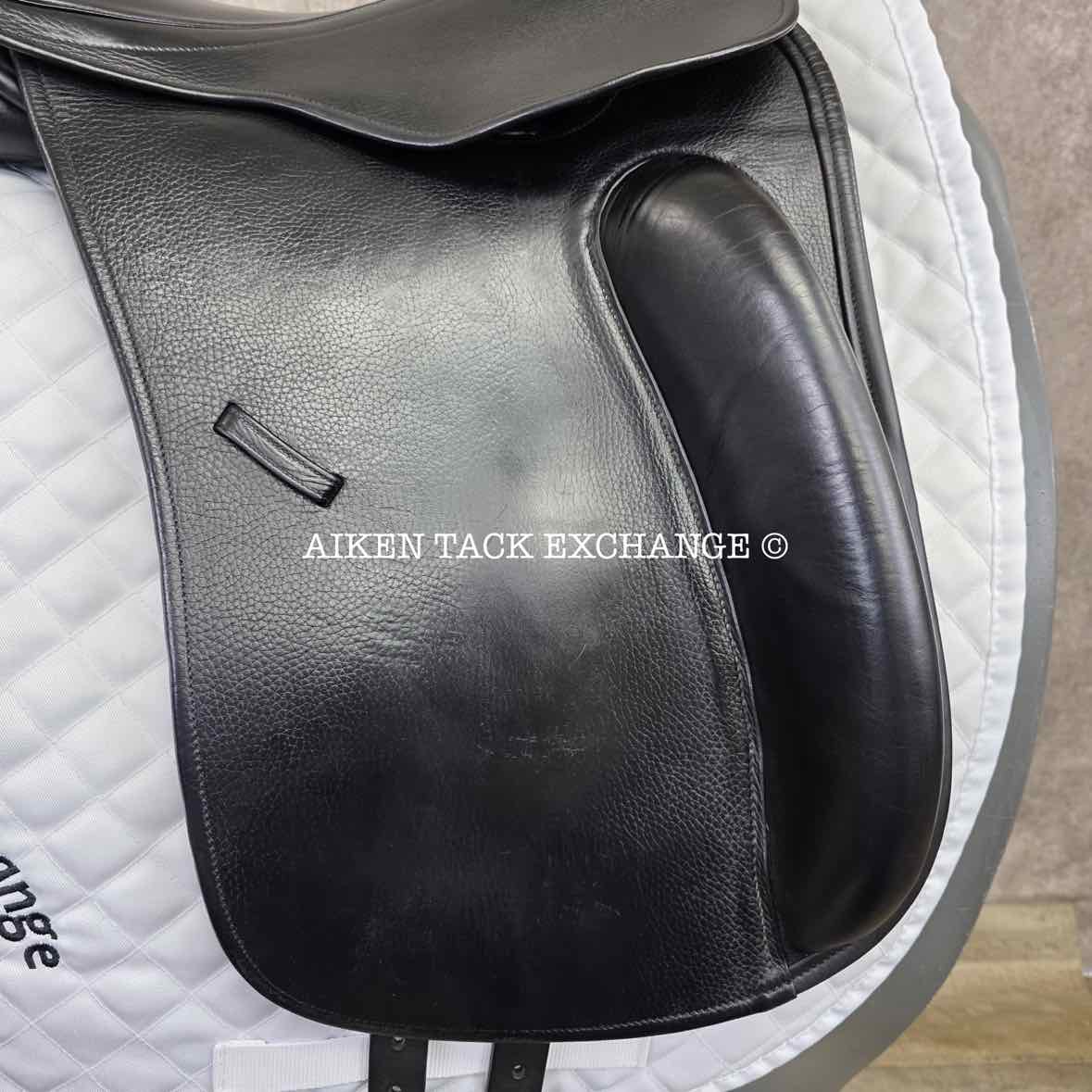 2011 County Perfection Dressage Saddle, 17" Seat, Adjustable Flap, Medium Narrow Tree, Wool Flocked Panels
