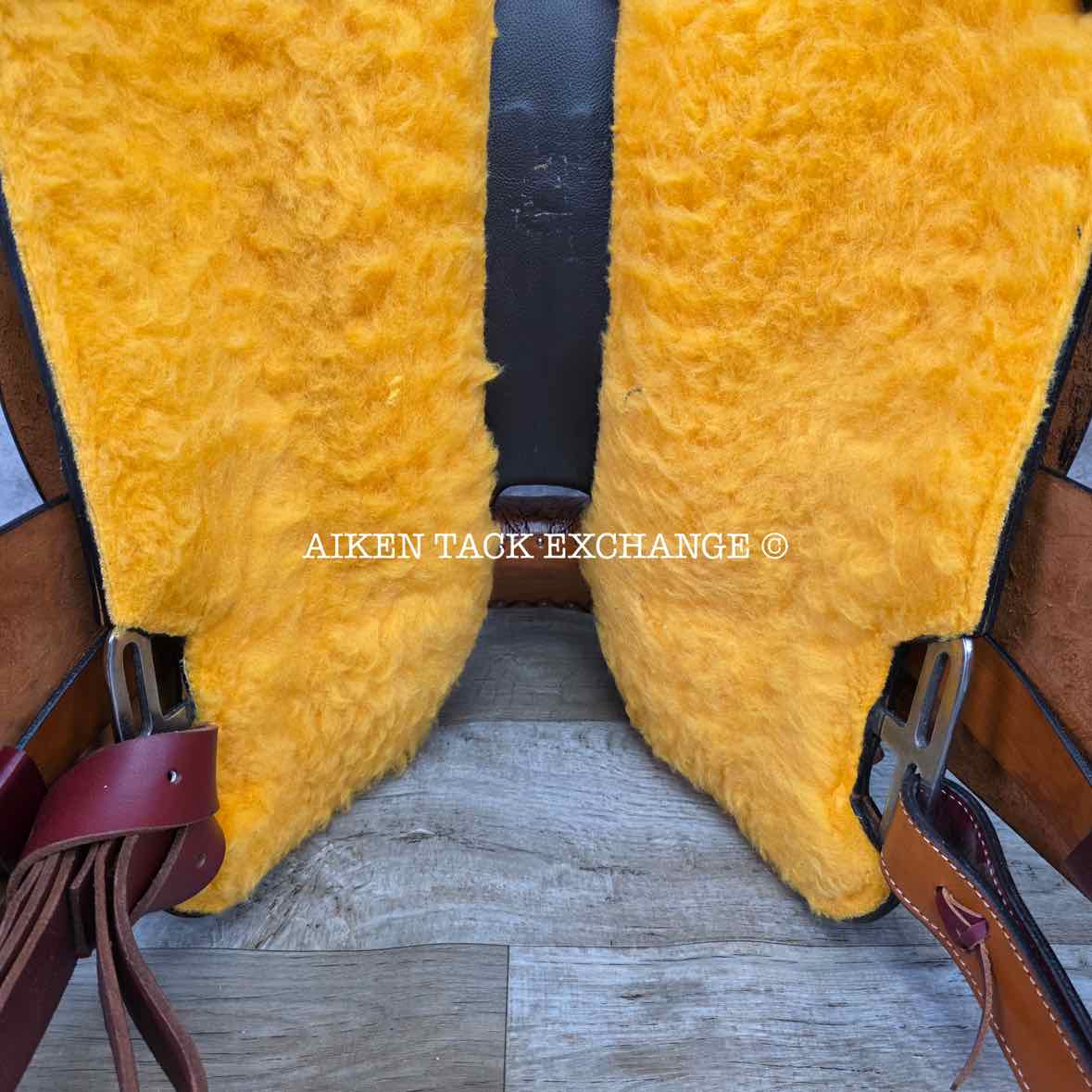 Circle J Western Saddle, 17" Seat, Regular Tree - Semi QH Bars
