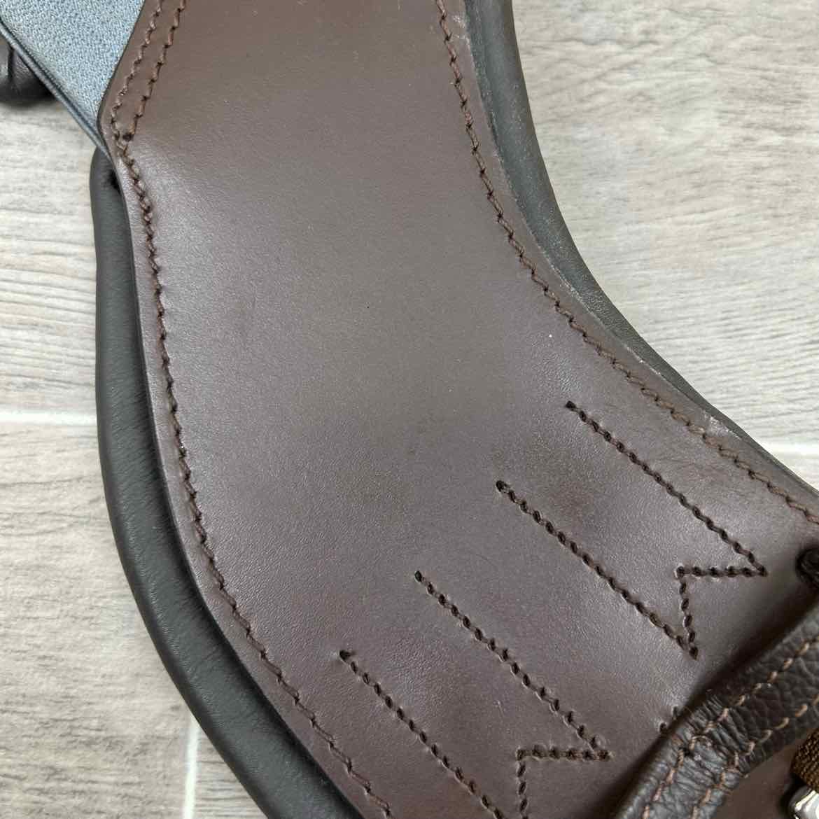 Total Saddle Fit StretchTec Shoulder Relief Dressage Girth with Leather Liner