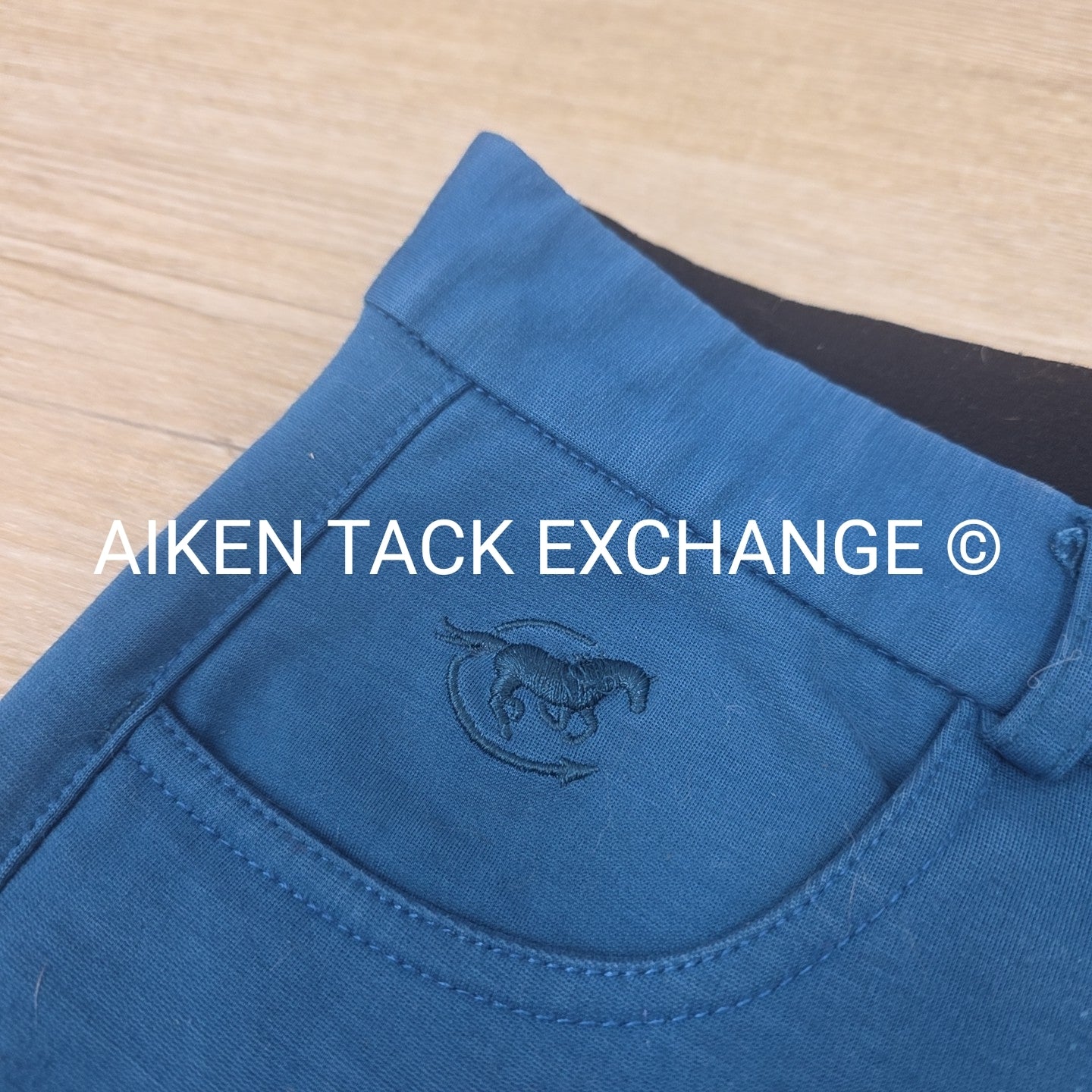 BARGAIN BUNDLE: SmartPak Silicone Grip Full Seat Breeches & Pikeur Knee Patch, S