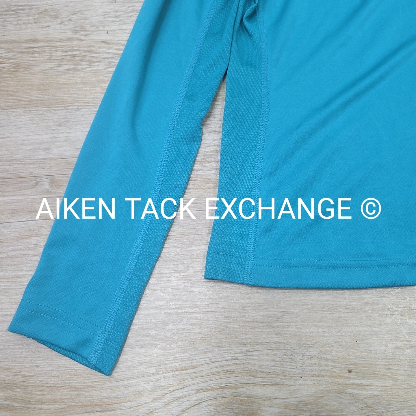 BARGAIN BUNDLE: 2 HUK Long Sleeve Tops, Size XSmall
