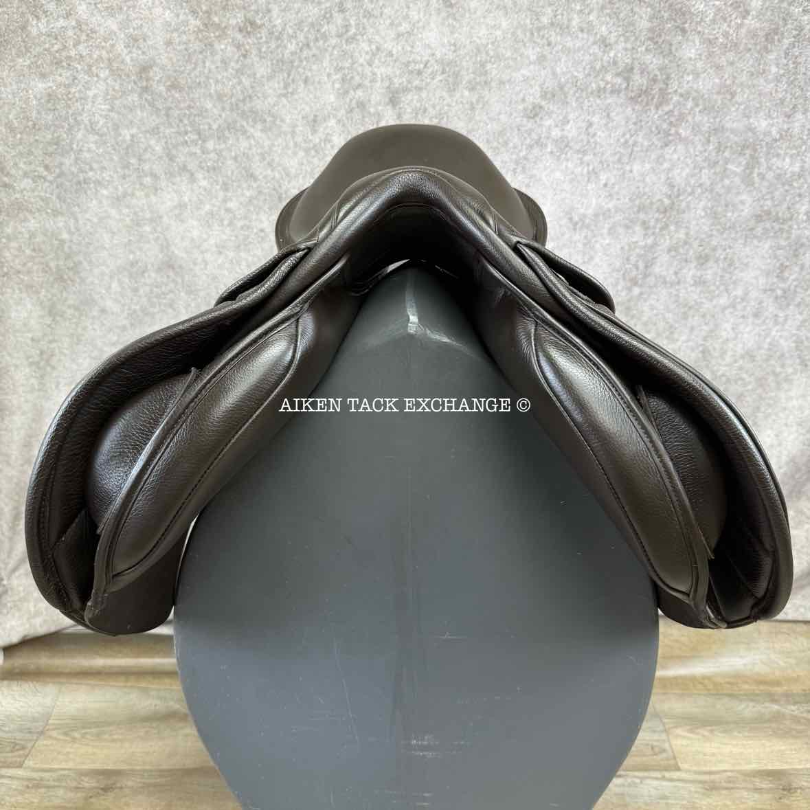 Kent & Masters S-Series MJJ Jump Saddle, 17.5" Seat, Adjustable Tree - Changeable Gullet, Wool Flocked Panels