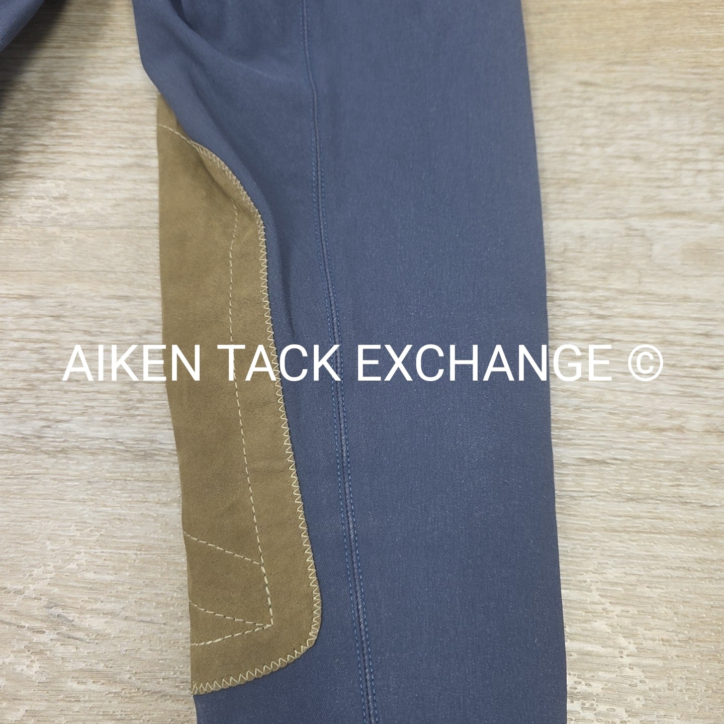 Tailored Sportsman Trophy Hunter Knee Patch Breeches, Size 10 L