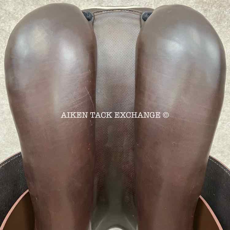 2018 Prestige Michel Robert Close Contact Jump Saddle, 18" Seat, 34 Tree - M/MW, Wool Flocked Panels