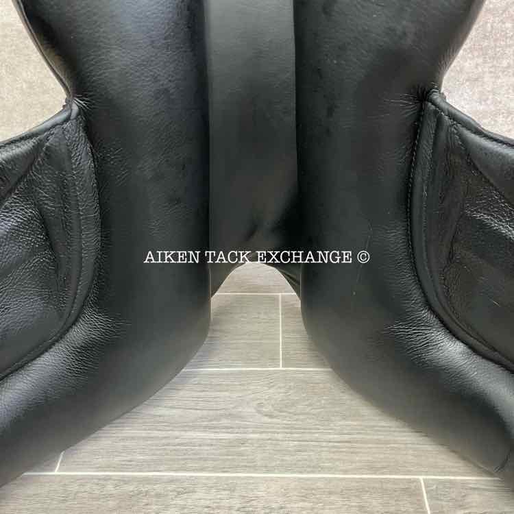 **SOLD** 2020 Custom Saddlery Wolfgang Omni Monoflap Dressage Saddle, 17.5" Seat, Adjustable Tree, Wool Flocked Panels