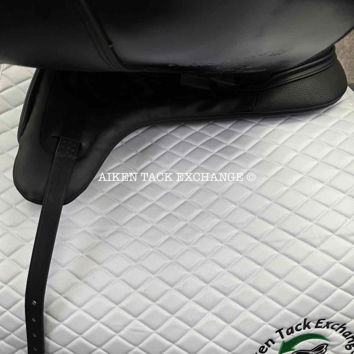 2025 Custom Saddlery Wolfgang Constanze 2 Monoflap Dressage Saddle, 17.5" Seat, Adjustable Tree, Wool Flocked Panels