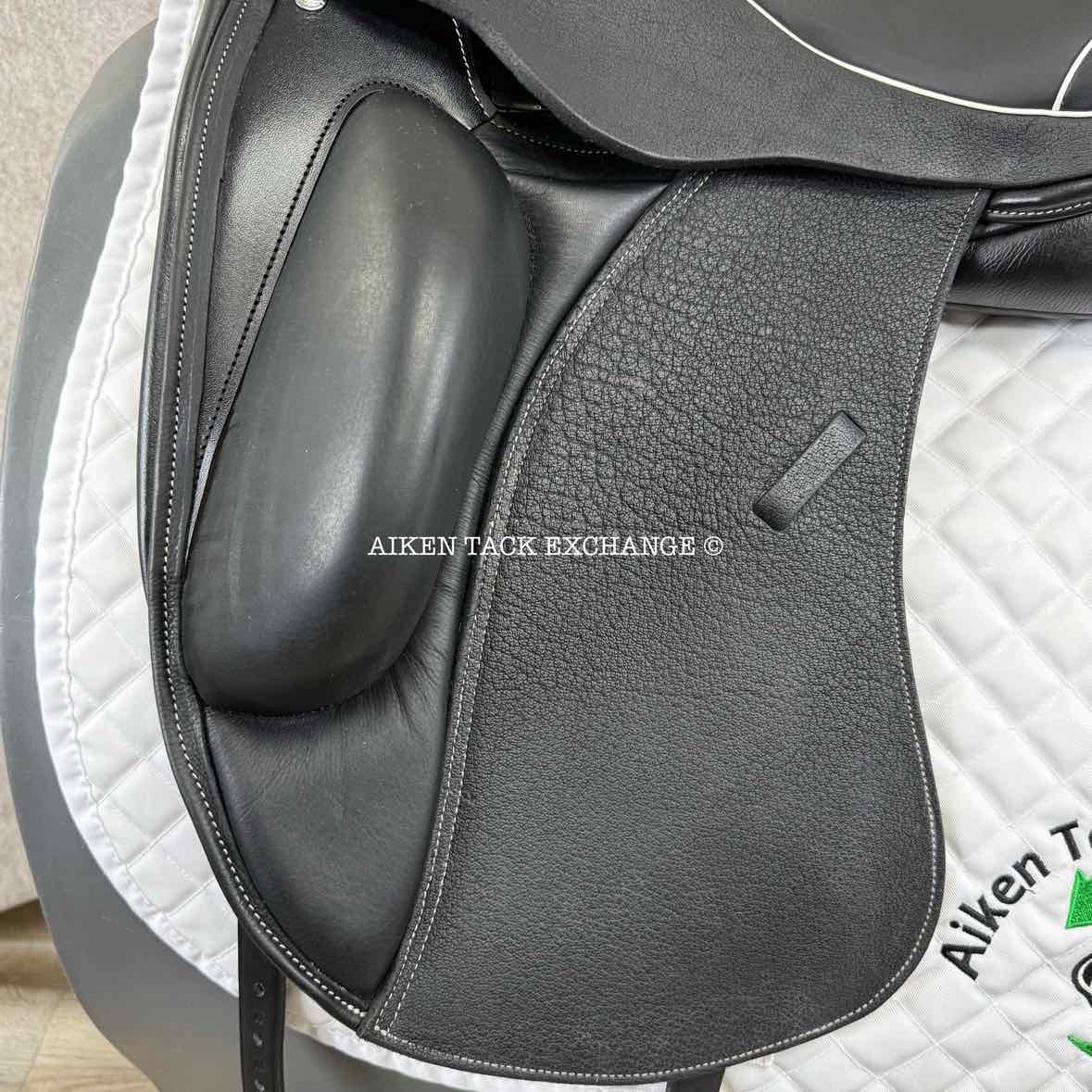2023 Custom Saddlery Wolfgang Solo MKII Monoflap Dressage Saddle, 17.5" Seat, Adjustable Tree, Wool Flocked Panels