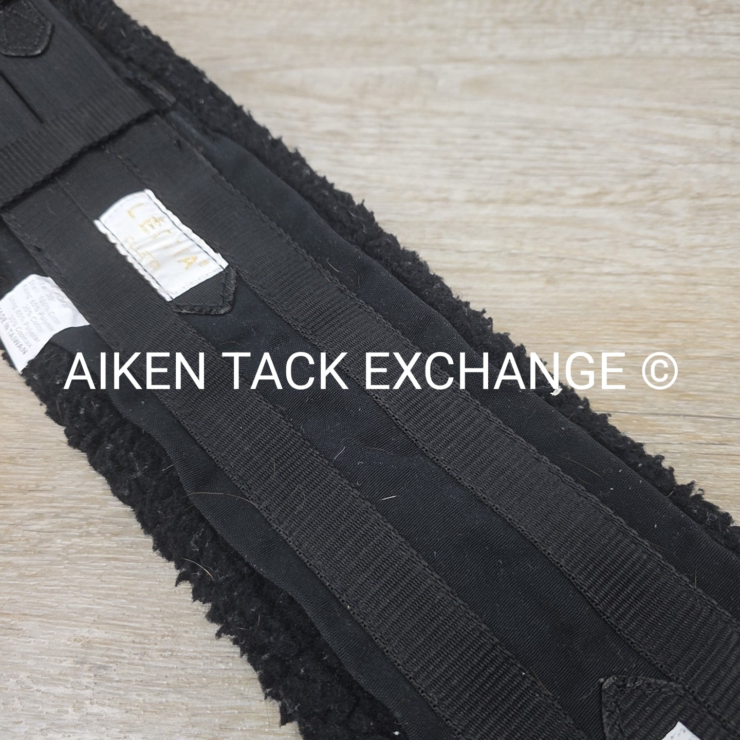 Lettia CoolMax Fleece Girth, Black, 30"
