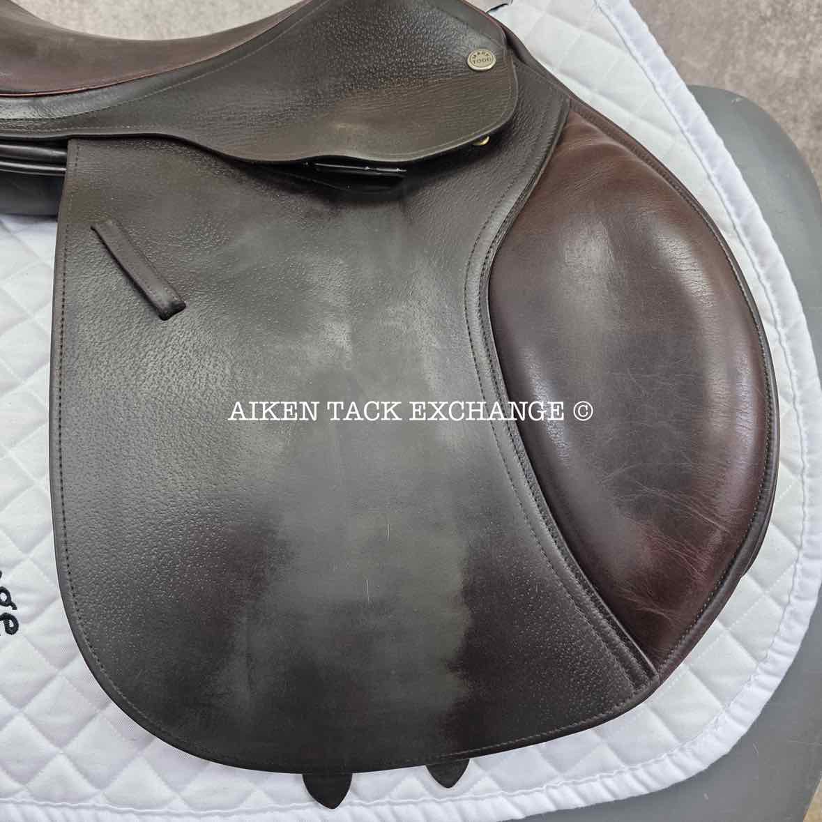 Mark Todd Close Contact Jump Saddle, 17.5" Seat, Medium Narrow Tree, Wool Flocked Panels