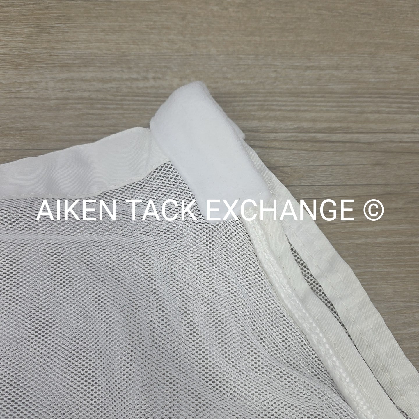 Fenwick Equestrian BodyGuard Mesh Cooler, White (has some marks) 60"
