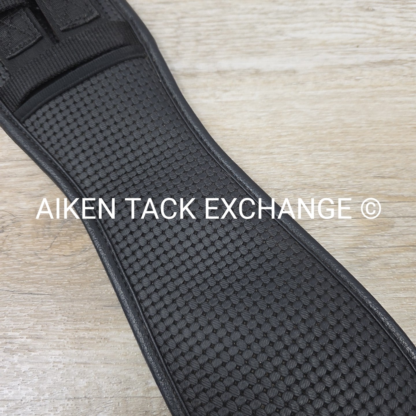 Ovation Airform Dressage Chafeless Girth, Black, 26"