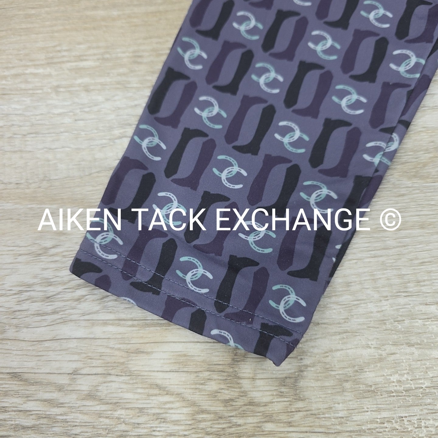 Kerrits Light Weight Long Sleeve Pull Over, Size X-Large