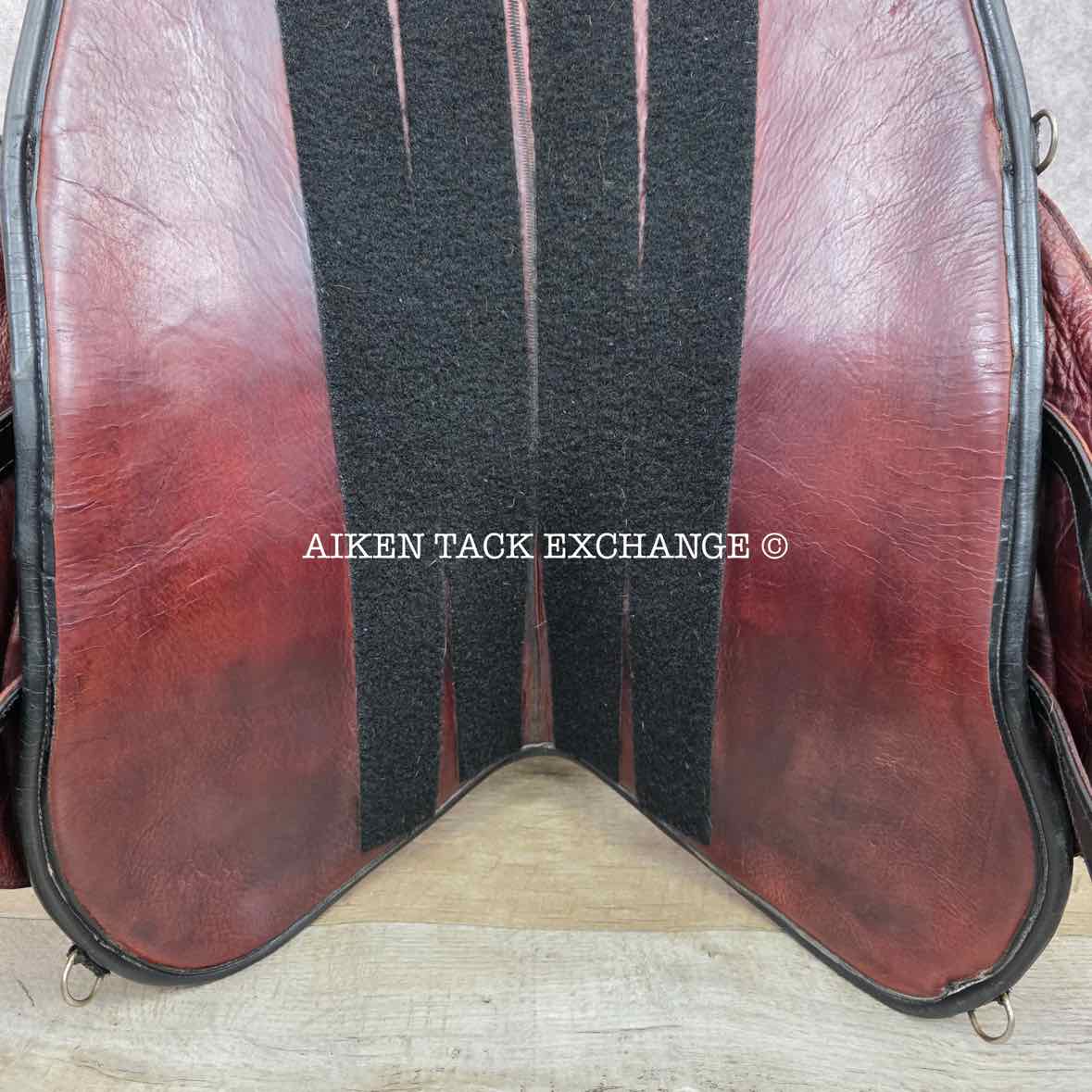 Freeform Lightweight Treeless Endurance Saddle, 17" Seat