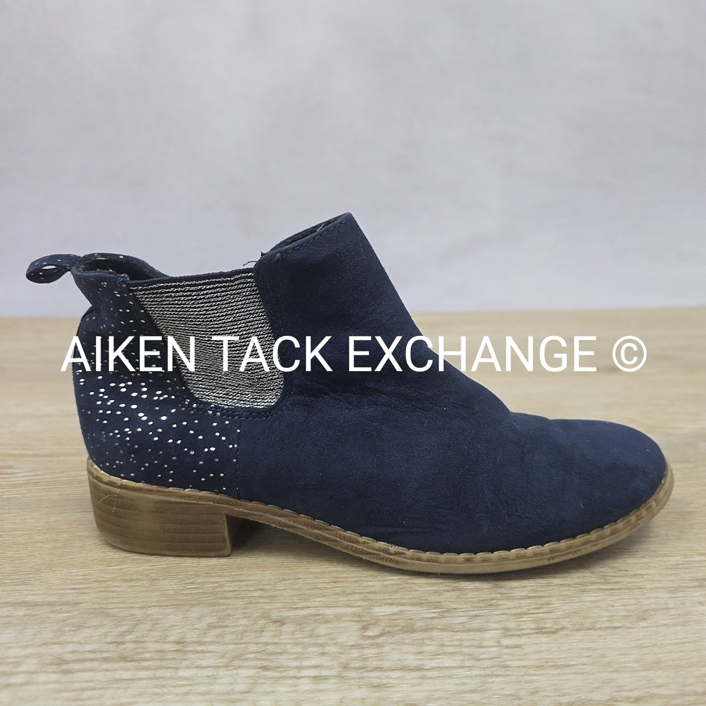 Old Navy Chelsey Boots, Kid's 3